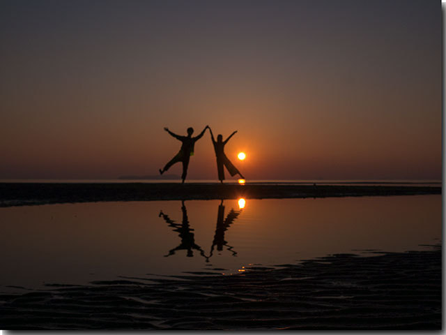 ウユニ塩湖のような天空の鏡の写真