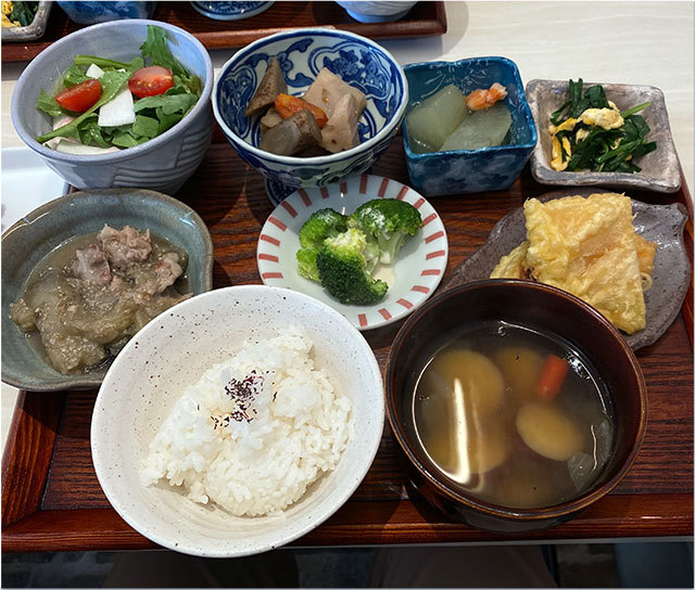 カフェ バイオレッタ violetta
