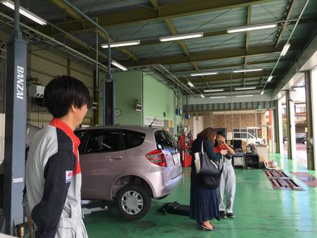 “女性自動車整備士”として10月14日号のリビング高松の取材をうけました! “女性自動車整備士”として10月14日号のリビング高松の取材をうけました!