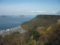 山のふもとの裾模様