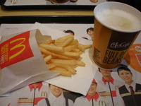 マックで女子会♪