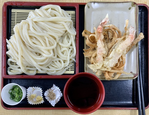 【うどん券行脚】手打うどん ひさ枝(ざるうどん+エビとゴボウのかき揚げ) 【うどん券行脚】手打うどん ひさ枝(ざるうどん+エビとゴボウのかき揚げ)