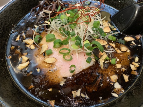 【ニンニクの暴力】麺屋 一咲(黒一咲らーめん) 【ニンニクの暴力】麺屋 一咲(黒一咲らーめん)