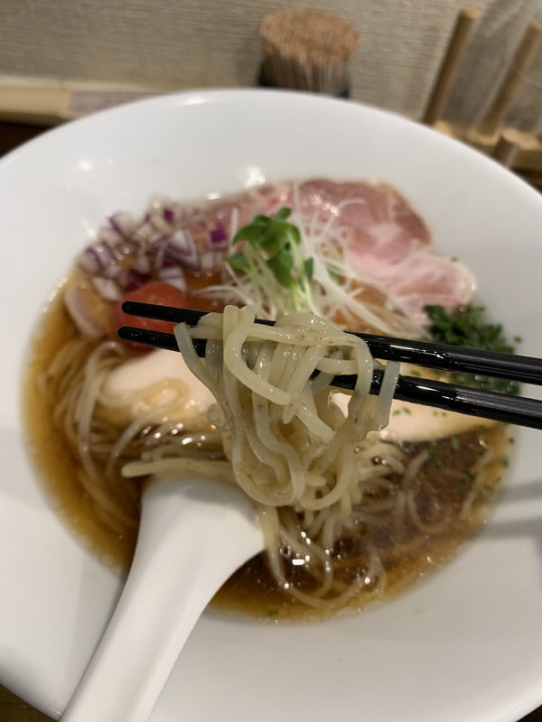 らぁ麺すずむし(冷やし煮干しらぁ麺) らぁ麺すずむし(冷やし煮干しらぁ麺)
