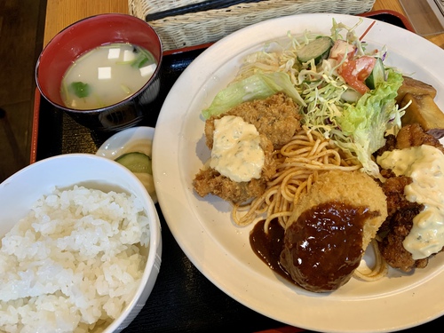 キッチン翌檜(ミックスフライ) キッチン翌檜(ミックスフライ)