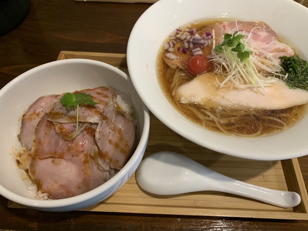 らぁ麺すずむし(冷やし煮干しらぁ麺) らぁ麺すずむし(冷やし煮干しらぁ麺)