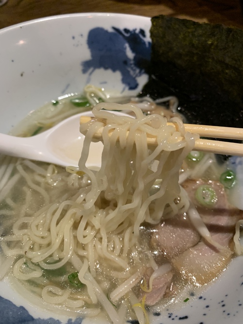 【金土日のみの数量限定】讃岐らーめん はまの(銀付いりこ塩らーめん+とりチャーシュー丼ミニ) 【金土日のみの数量限定】讃岐らーめん はまの(銀付いりこ塩らーめん+とりチャーシュー丼ミニ)