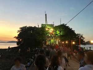 瀬戸内海に浮かぶ子供の守り神 瀬戸内海に浮かぶ子供の守り神