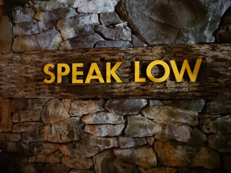 SPEAKLOWあとLIVE HOUSE 燦庫 -SANKOに。 SPEAKLOWあとLIVE HOUSE 燦庫 -SANKOに。