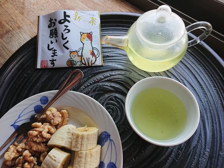 なんのがれ の恭子さんから、狭山新茶のお裾分けが届く なんのがれ の恭子さんから、狭山新茶のお裾分けが届く