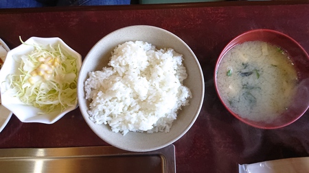 焼肉しゃぶしゃぶ 山下食堂でお得感満載ランチ 焼肉しゃぶしゃぶ 山下食堂でお得感満載ランチ