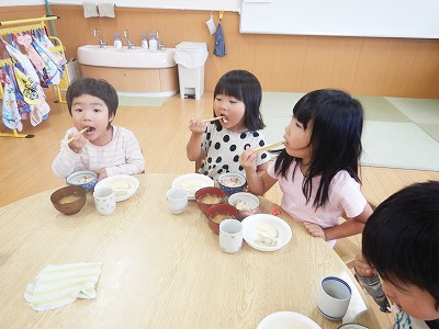 みんなでいただきます!(ほしぐみ) みんなでいただきます!(ほしぐみ)