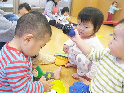 お気に入りおもちゃ(0歳児 くまぐみ) お気に入りおもちゃ(0歳児 くまぐみ)