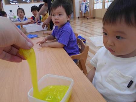 【あさがお保育園】はじめてのスライム遊び！