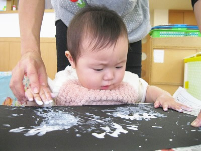 12月の製作(0歳児、くまぐみ) 12月の製作(0歳児、くまぐみ)