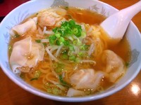 錦華のワンタン麺