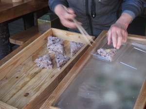 高橋地蔵餅 宇多津の町屋とお雛さんライド 高橋地蔵餅 宇多津の町屋とお雛さんライド