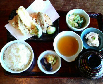 昼飯食いに行っタンカイ!?