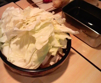 食って遊んで