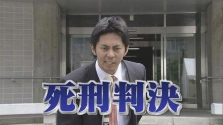 こ、この記者( ̄(ェ) ̄;)