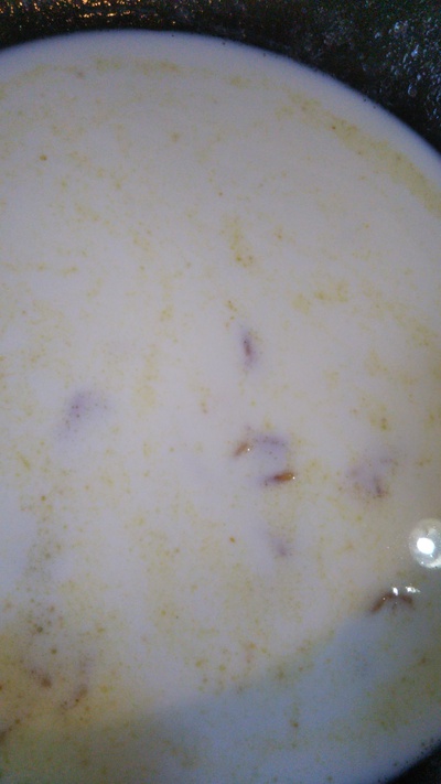 讃岐生パスタのアスパラベーコンのクリームソース