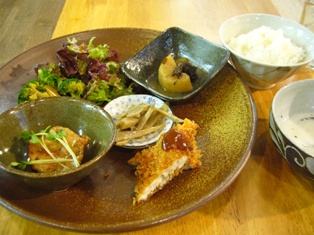 cafe コトノハさんへ
