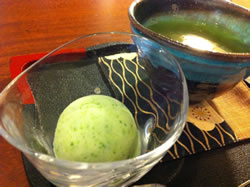 菜の花のアイスクリーム♪