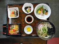 六つ松亭の昼定食!!