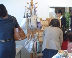 アグハ雑貨展、２日目が終わりました