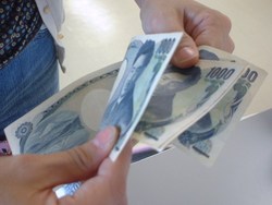 夜中札を数える