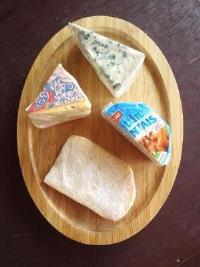 ８月のチーズは、こういう感じデス。