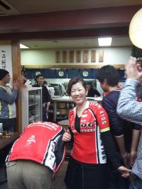 赤い人たちのパワーをもらう！