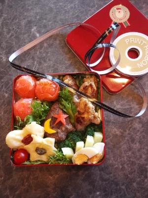 わーーい、クリスマス弁当！！