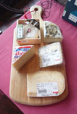 3月のチーズが入荷しております！
