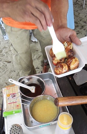 仁尾レモンソースのたこ焼きなどなど！