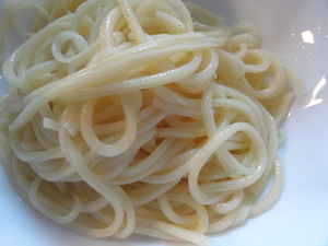 さぬき生パスタで冷製パスタを作り、食すランチ☆