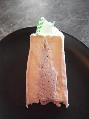 トリュフ入りチーズ