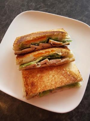 フレンチマスタードを使ったホットサンド！