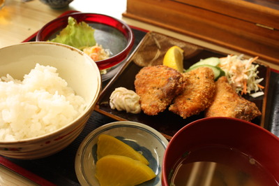 ハマチカツ定食