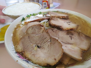 “徳島ラーメン・・・♪”