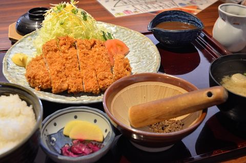 トンカツ食べた～いっ！