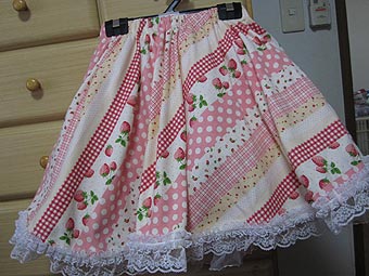 サーキュラースカート