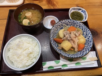 白髪集まるほっこりランチ