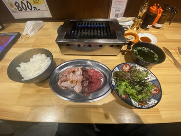 誘われる店構えにのまれる