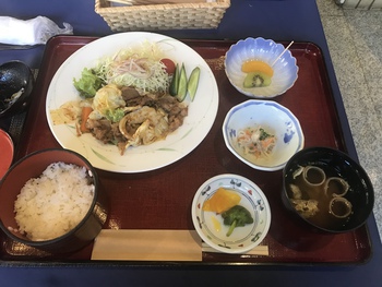 弱虫  勇気なし  日替わりランチ