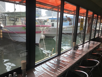ムード満点 海鮮食堂