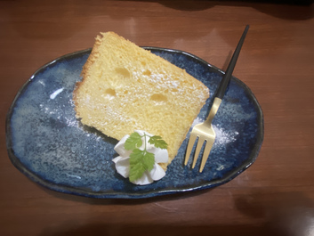 昨日のリベンジランチに行く