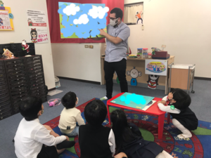 丸亀　英語の絵本の読み聞かせがあるよ！