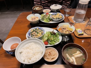 シウンカフェ　夜　週替わり定食