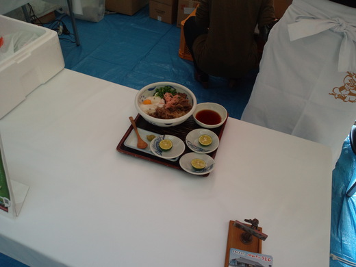 オリーブ牛の肉うどん１１食試食